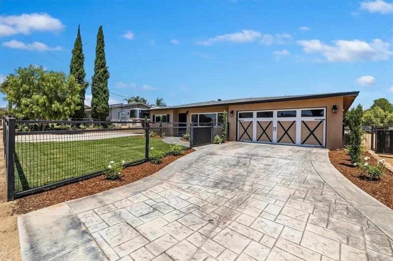 3243 Temescal