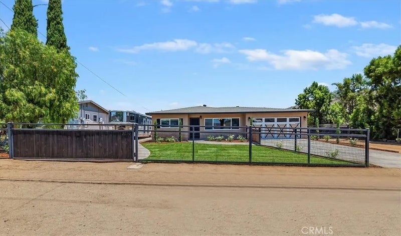 3243 Temescal