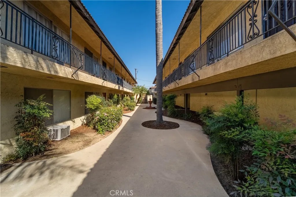 2221 E Lenita Lane
