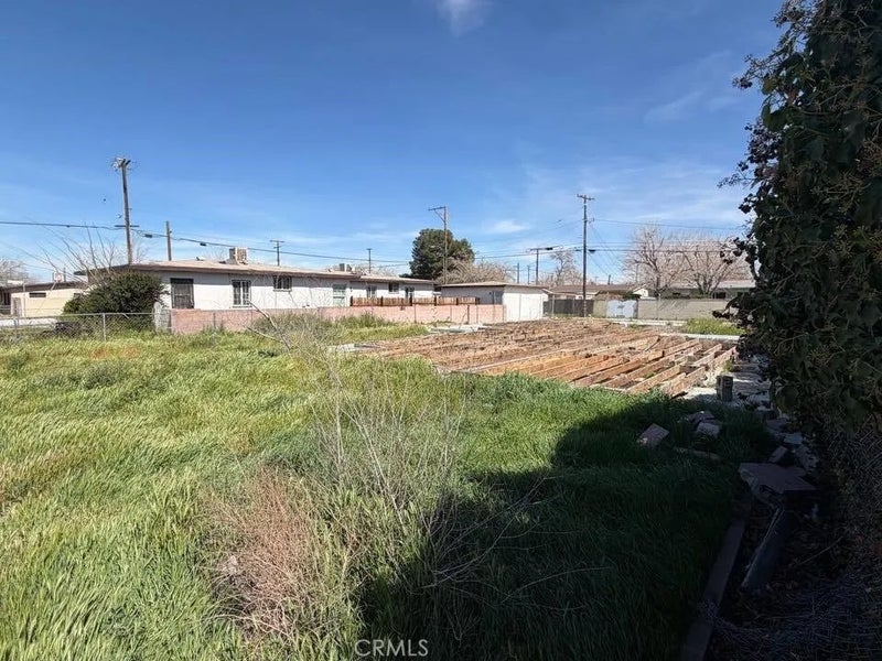 45356 10th Street West