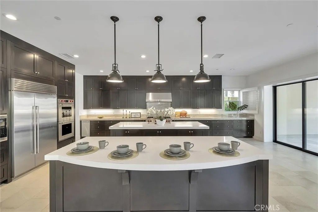 Photo of 20253 W Windsor Lane, Porter Ranch, CA 91326 (MLS # SR25278176)