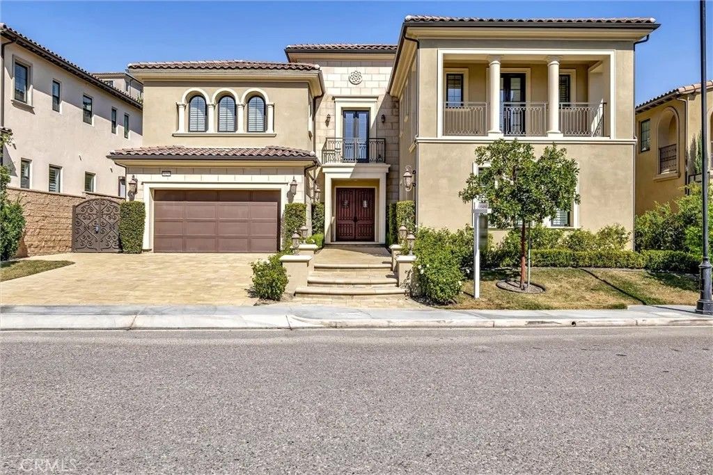 Photo of 20253 W Windsor Lane, Porter Ranch, CA 91326 (MLS # SR25278176)