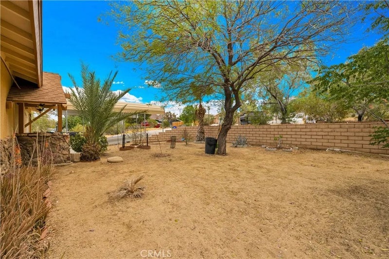 61504 Capilla Drive