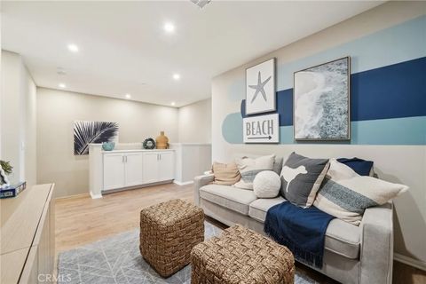 Tiny photo for 16186 Lumia Way, Fontana, CA 92336 (MLS # SW25244895)