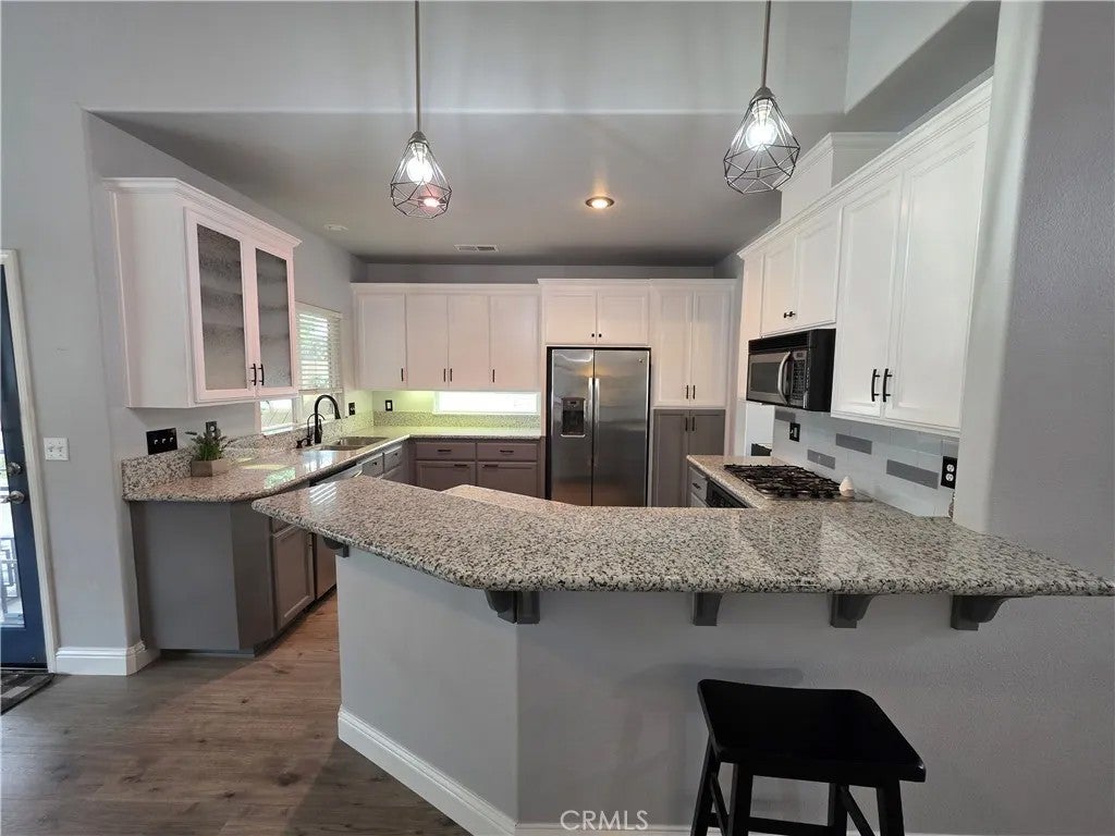 63 Glenbrook Court