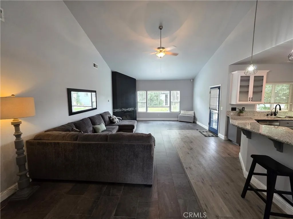63 Glenbrook Court