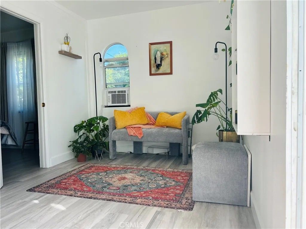 Photo of 665 N. San Antonio Ave, Upland, CA 91786 (MLS # SB25278289)