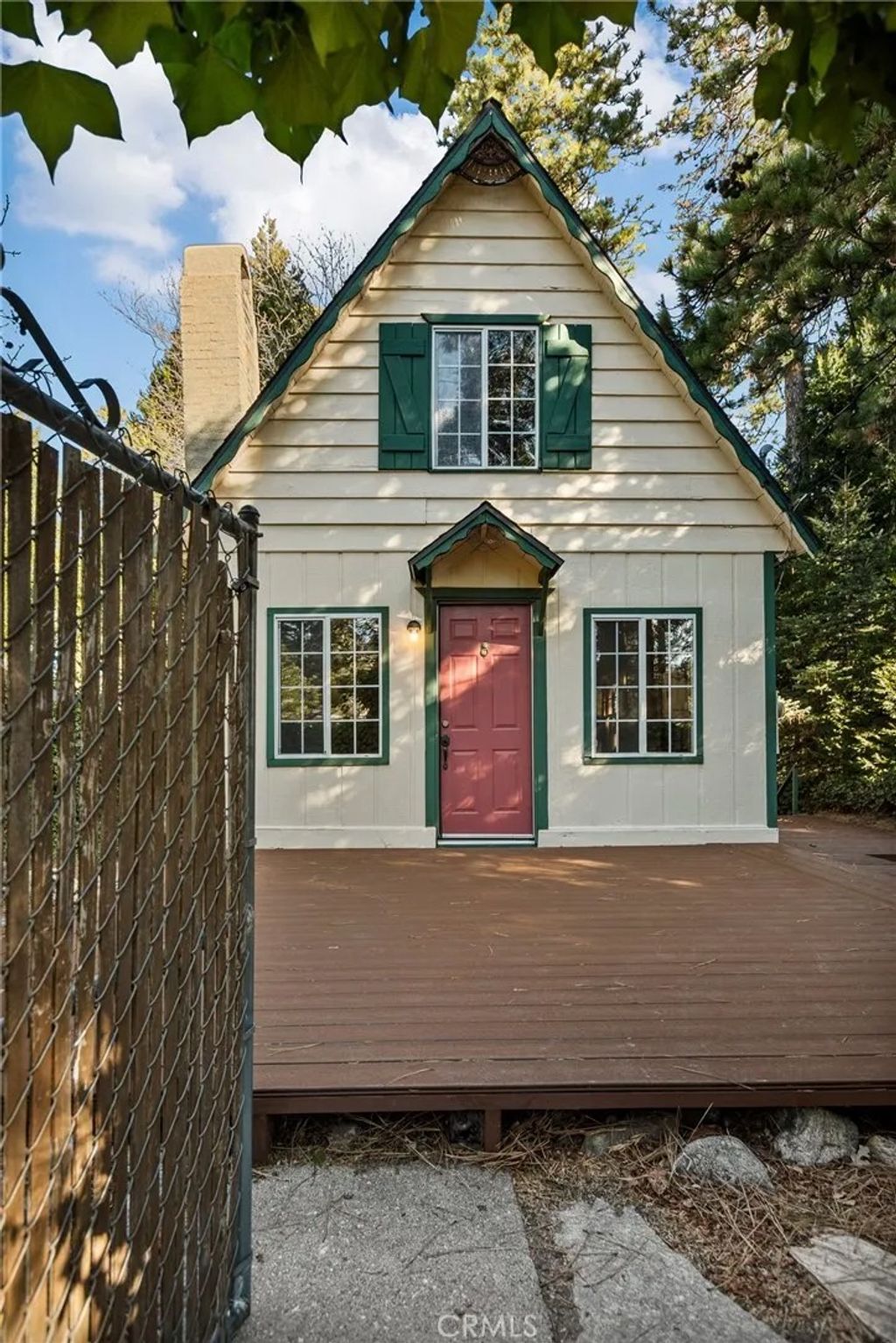 Photo of 26370 Alpine Ln, Twin Peaks, CA 92391 (MLS # IG26025748)