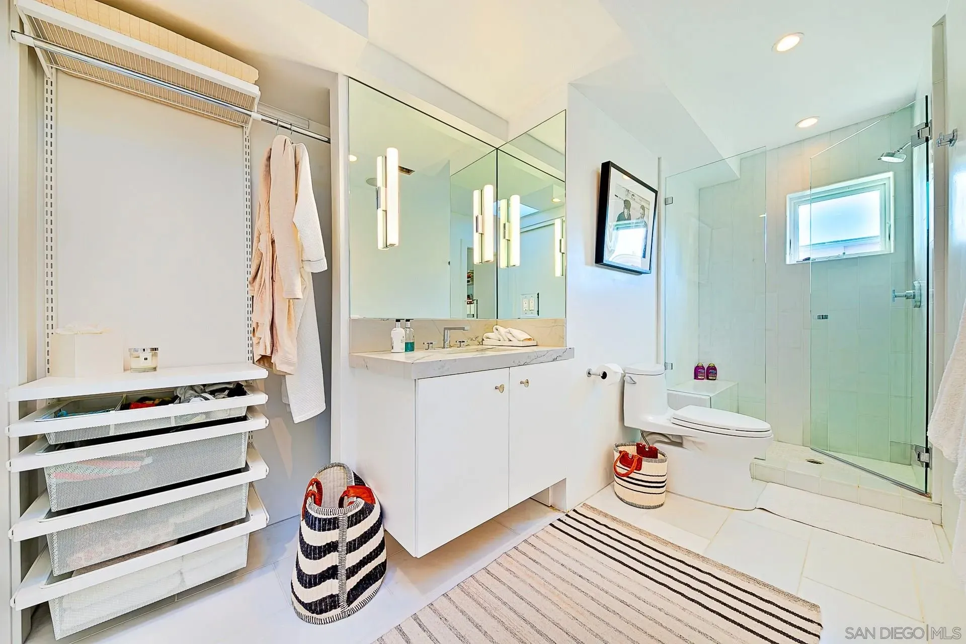 La Jolla, California 92037, United States, 3 Bedrooms Bedrooms, ,4 BathroomsBathrooms,Residential,Active,177699