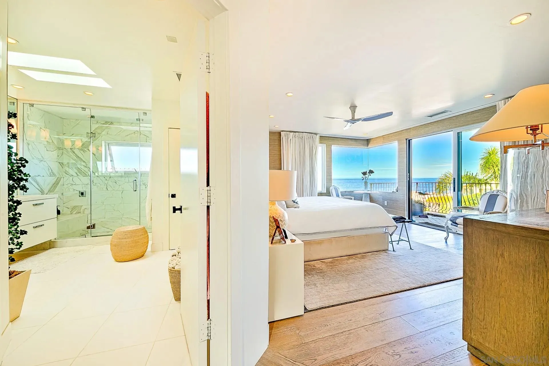 La Jolla, California 92037, United States, 3 Bedrooms Bedrooms, ,4 BathroomsBathrooms,Residential,Active,177699