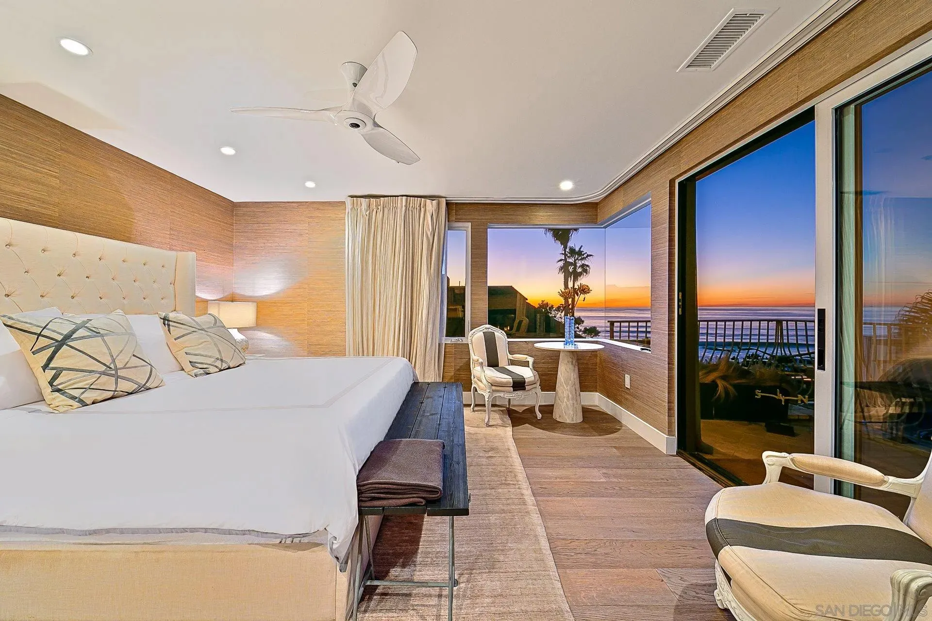 La Jolla, California 92037, United States, 3 Bedrooms Bedrooms, ,4 BathroomsBathrooms,Residential,Active,177699