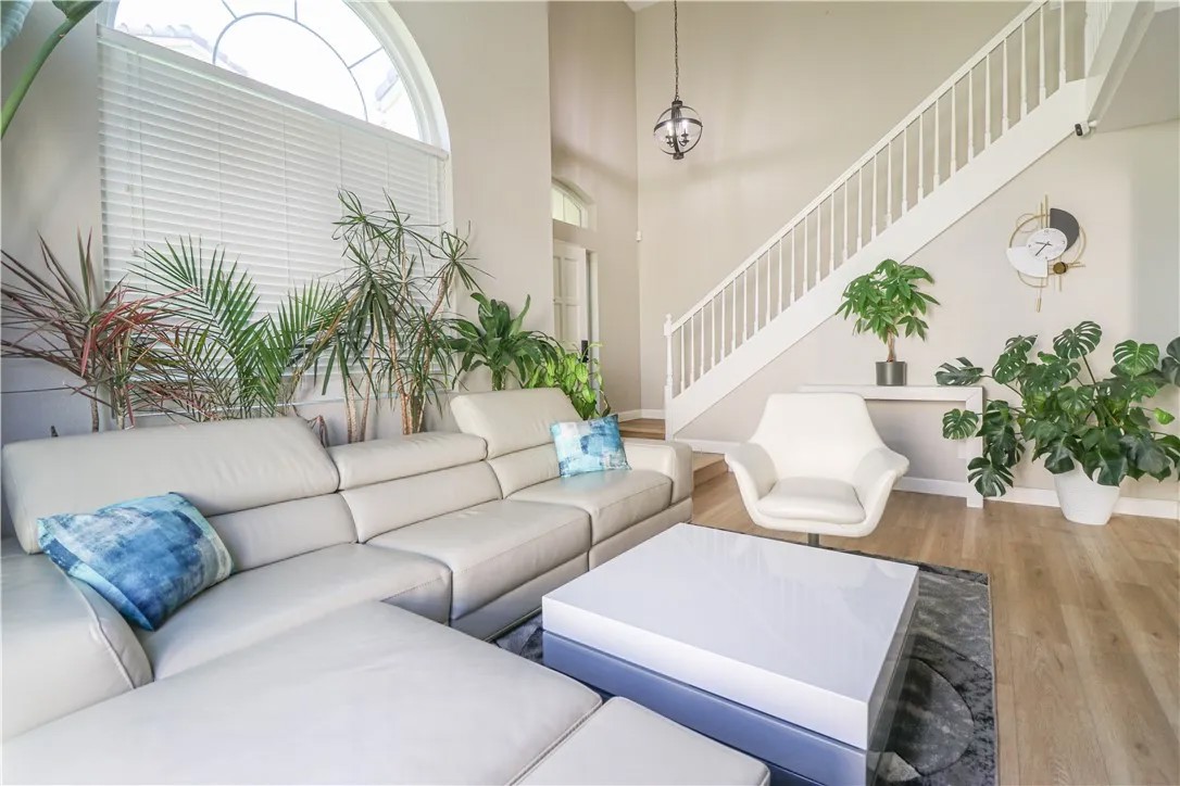 730 Breeze Hill 230