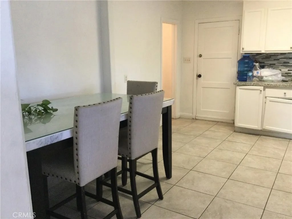 332 W 11th