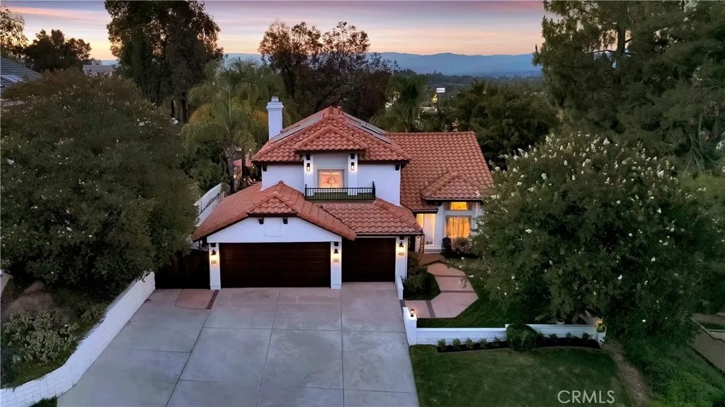 24727 Bracken Lane