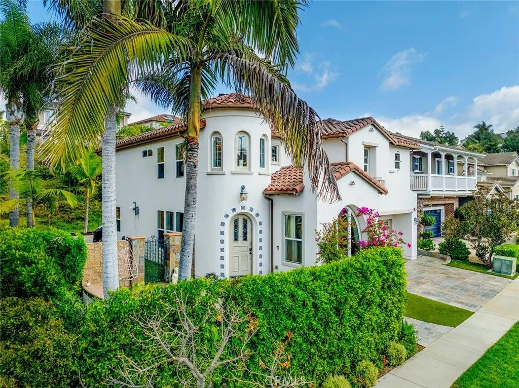 Photo of 1415 Manera Ventosa, San Clemente, CA 92673 (MLS # OC26029634)