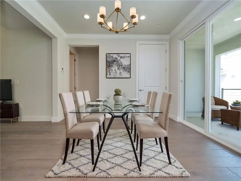 1066 Celebrity Terrace