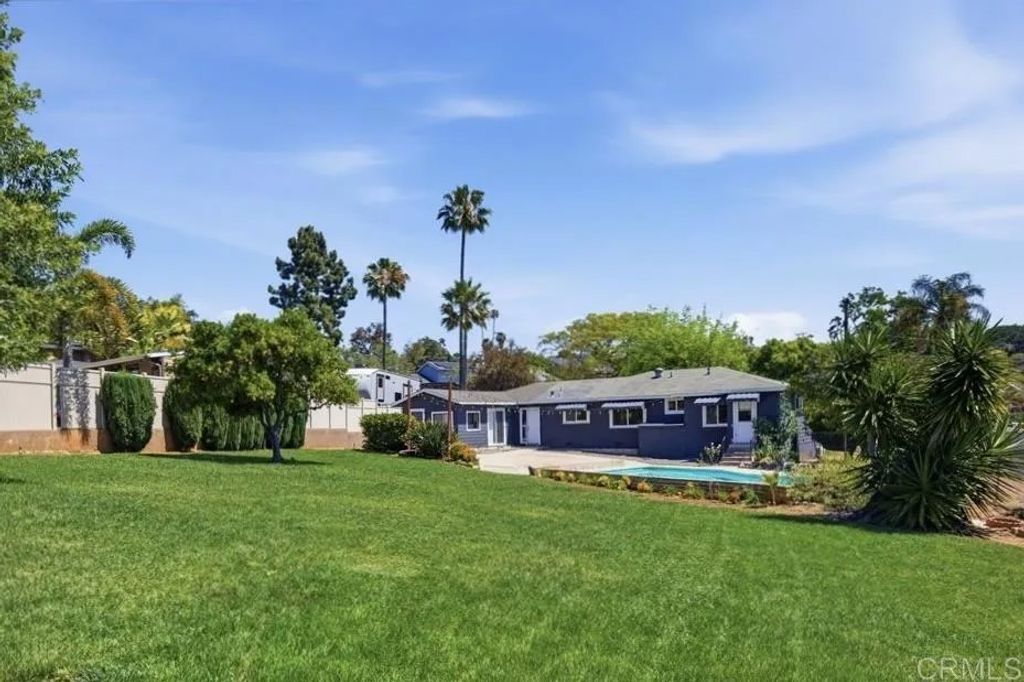 Photo of 387 Girard Way, Vista, CA 92084 (MLS # NDP2603548)