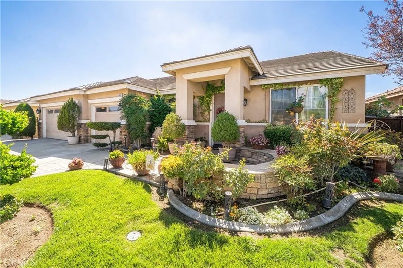 1461 Desert Star Drive