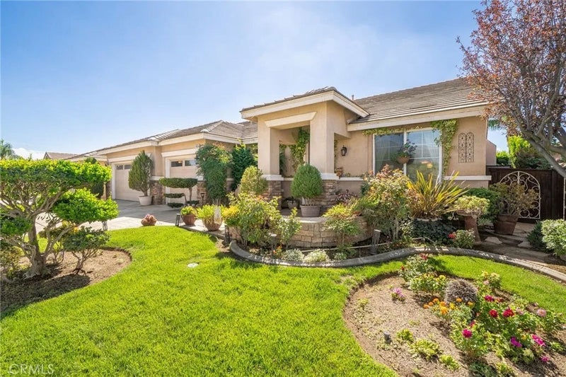 1461 Desert Star Drive