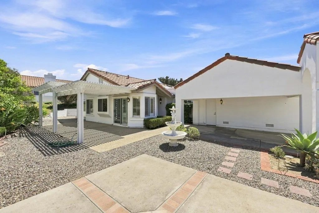 4644 Cordoba Way