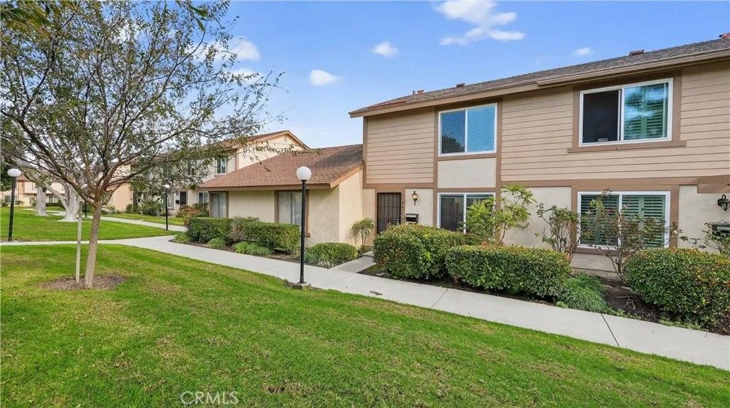 Photo of 461 W Alton Ave #C, Santa Ana, CA 92707 (MLS # OC26012573)
