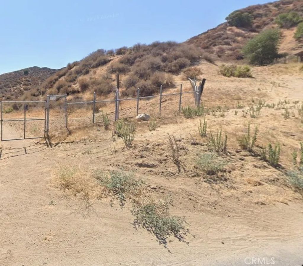Photo of 0 Hunstock, Val Verde, CA 91384 (MLS # SR26020901)
