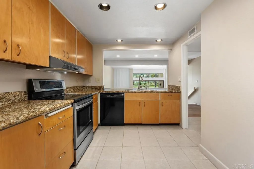 2510 Navarra Drive 513