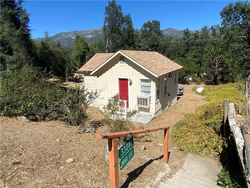 Photo of 33081 Road 222, North Fork, CA 93643 (MLS # FR26164988)