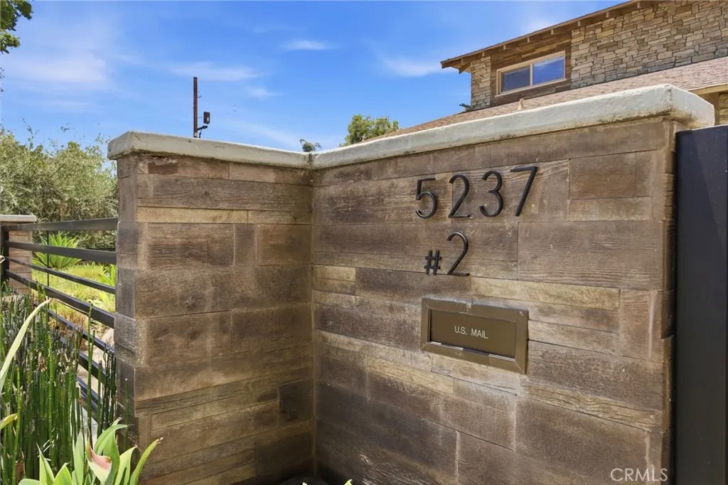 5237 Topanga Canyon
