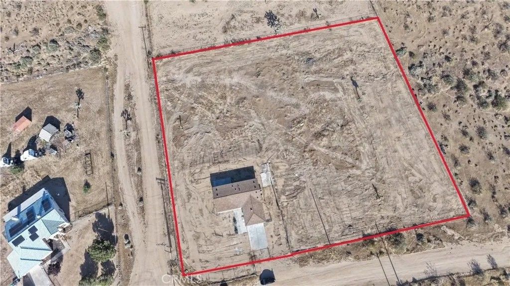 Photo of 11975 Barbet Rd, Phelan, CA 92371 (MLS # HD26089640)