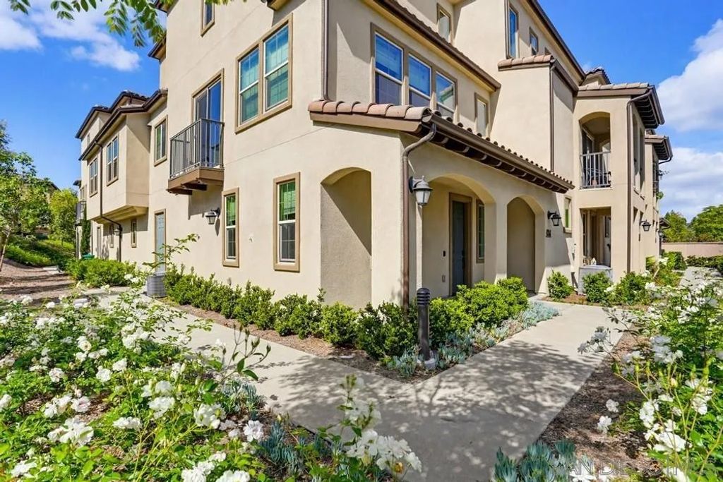 Photo of 4373 Pacifica Way #6, Oceanside, CA 92056 (MLS # 260010018)