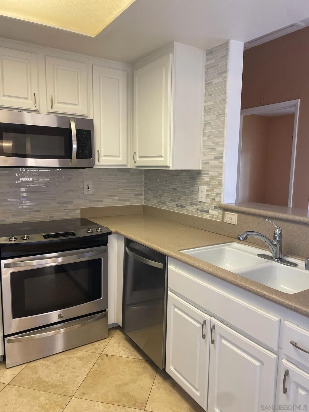 Photo of 2250 Camino De La Reina #311, San Diego, CA 92108 (MLS # 260004364)