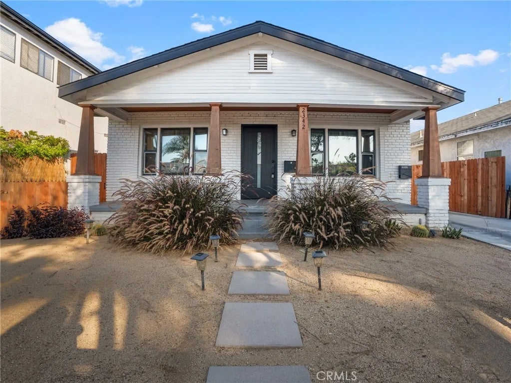 2342 S Cochran