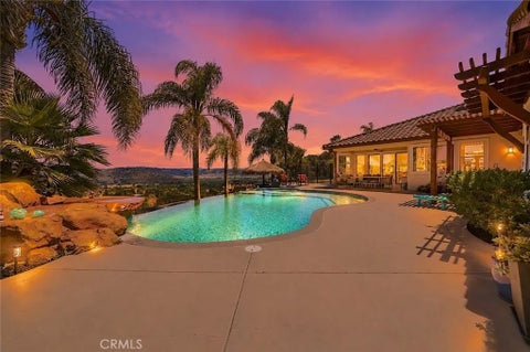 Photo of 3508 Vista Corona, Fallbrook, CA 92028 (MLS # SW26116914)