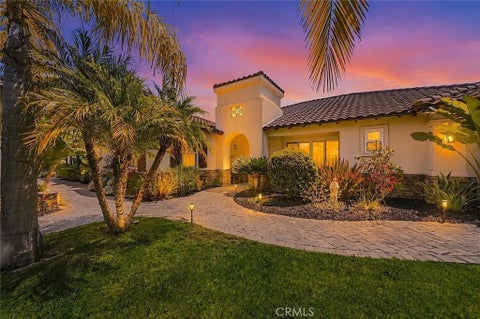 Photo of 3508 Vista Corona, Fallbrook, CA 92028 (MLS # SW26116914)