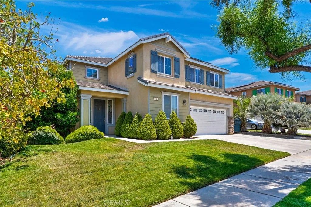 Photo of 542 Wildrye Court, Hemet, CA 92543 (MLS # SW26111216)
