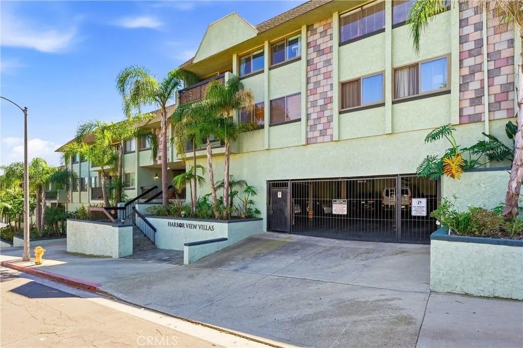 Photo of 741 W 24th St #2, San Pedro, CA 90731 (MLS # DW26060757)