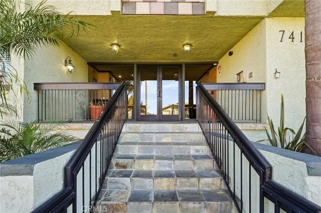 Photo of 741 W 24th St #2, San Pedro, CA 90731 (MLS # DW26060757)