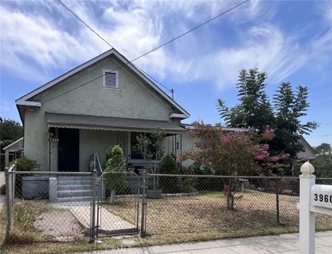Property photo of 3960 Park Avenue, Riverside, CA 92507