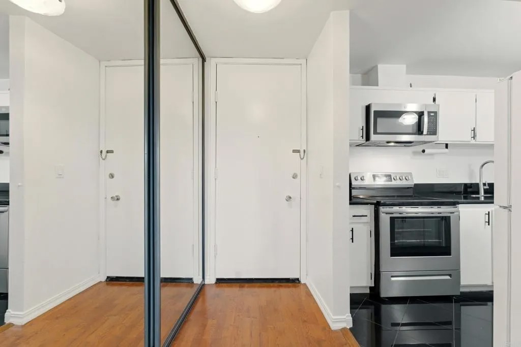 3050 Rue Dorleans 473