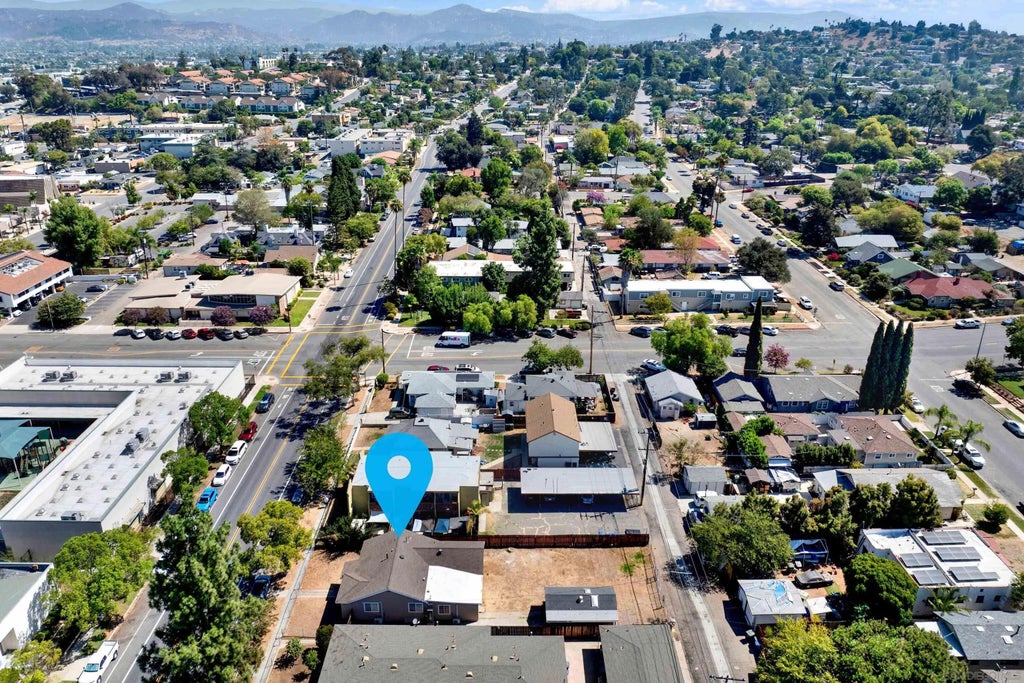 Photo of 127 W 5th Ave, Escondido, CA 92025 (MLS # 260020931)