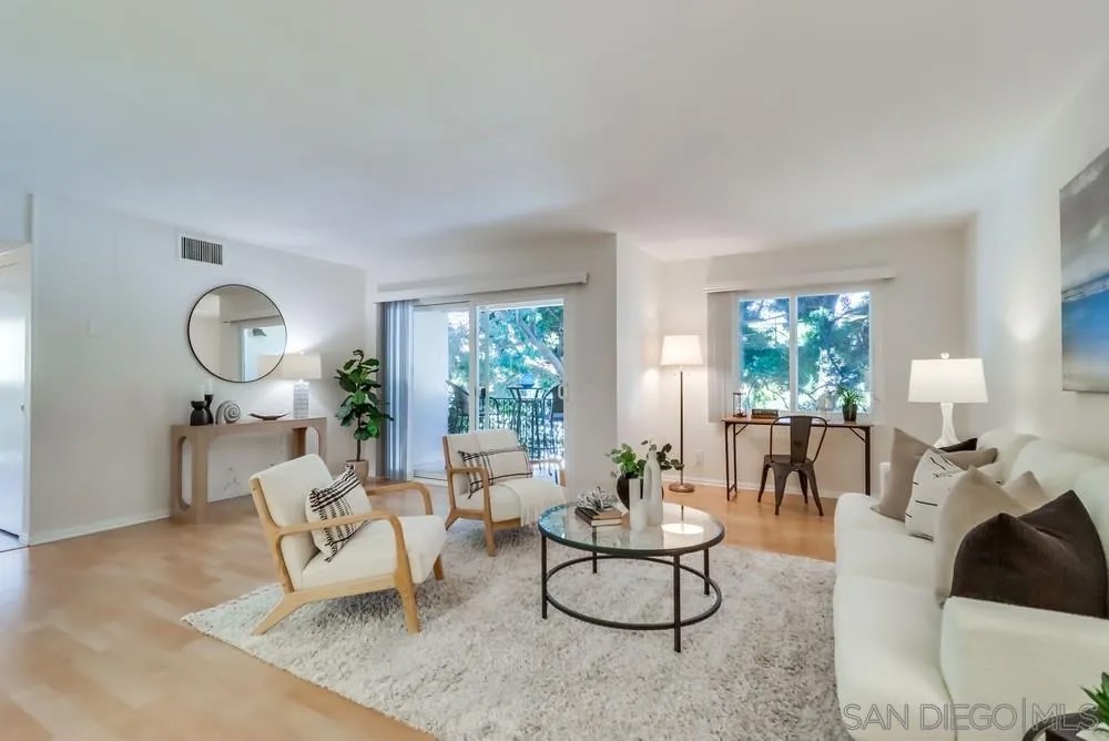 2244 2nd Ave 25