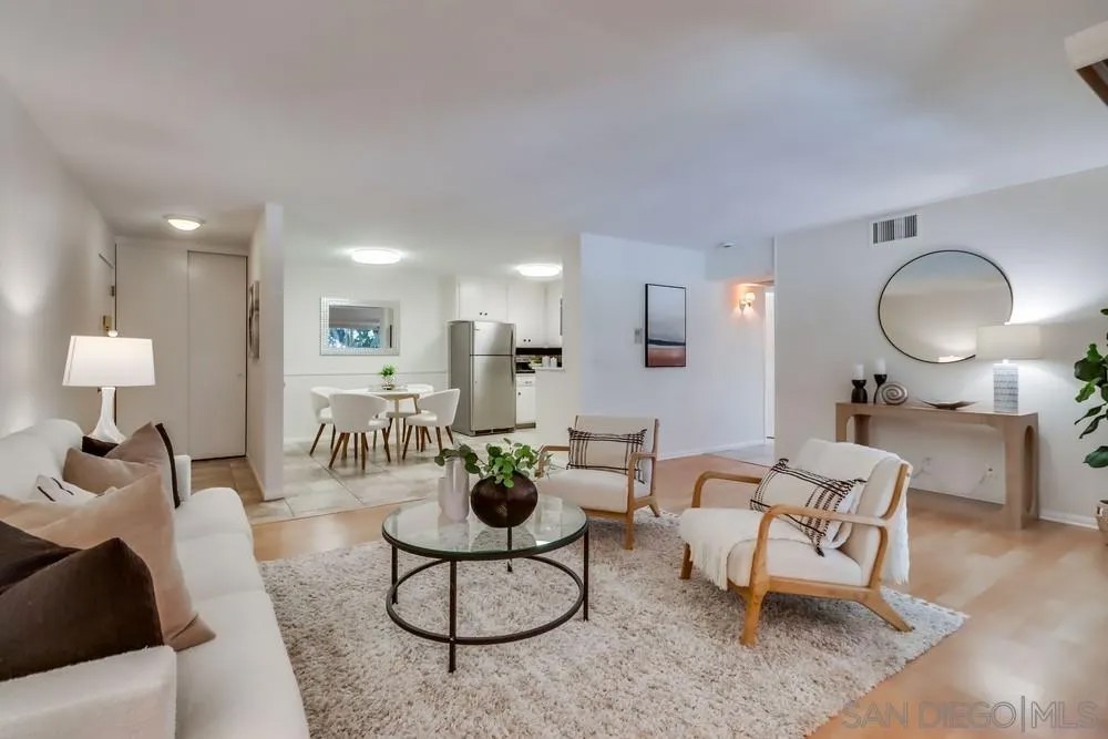 2244 2nd Ave 25