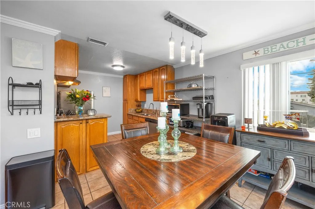 1335 W 139th
