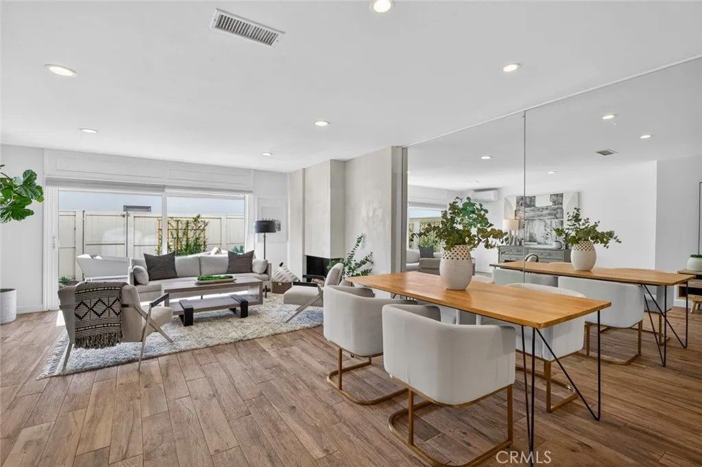 Photo of 1074 Buckingham Ln, Newport Beach, CA 92660 (MLS # NP26066854)