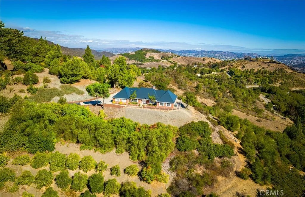 Photo of 26100 Calle Corveta, Temecula, CA 92590 (MLS # IV26049021)