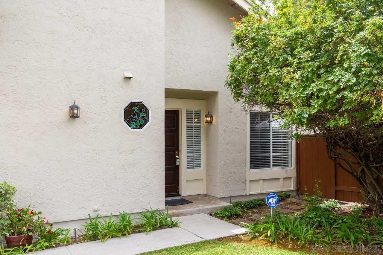 3298 Old Heather Road