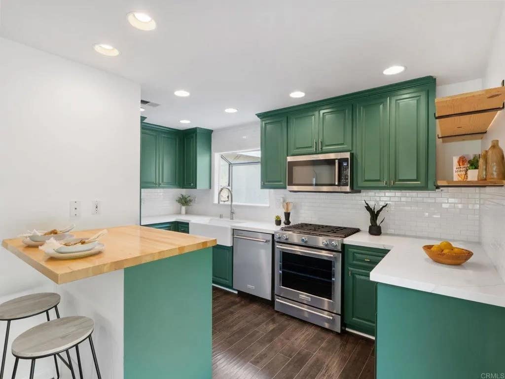 Photo of 946 Osborne Street, Vista, CA 92084 (MLS # NDP2604346)