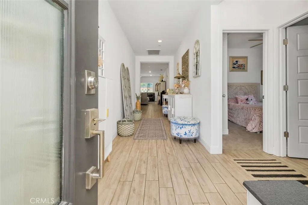 3309 Twin Knolls