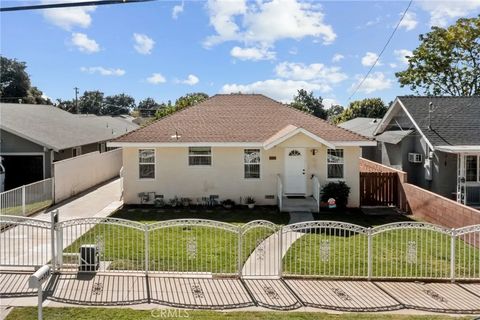 Photo of 134 E Cypress Ave, Monrovia, CA 91016 (MLS # PF25241944)